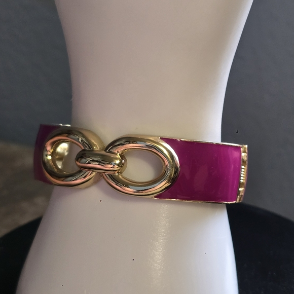 Banana Republic Magenta Enameled Gold-toned Hinged Clamper Bracelet - Picture 4 of 9